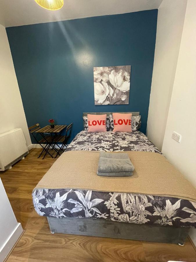 Wonderful Fully-Equipped Studio Near Central London 8 المظهر الخارجي الصورة