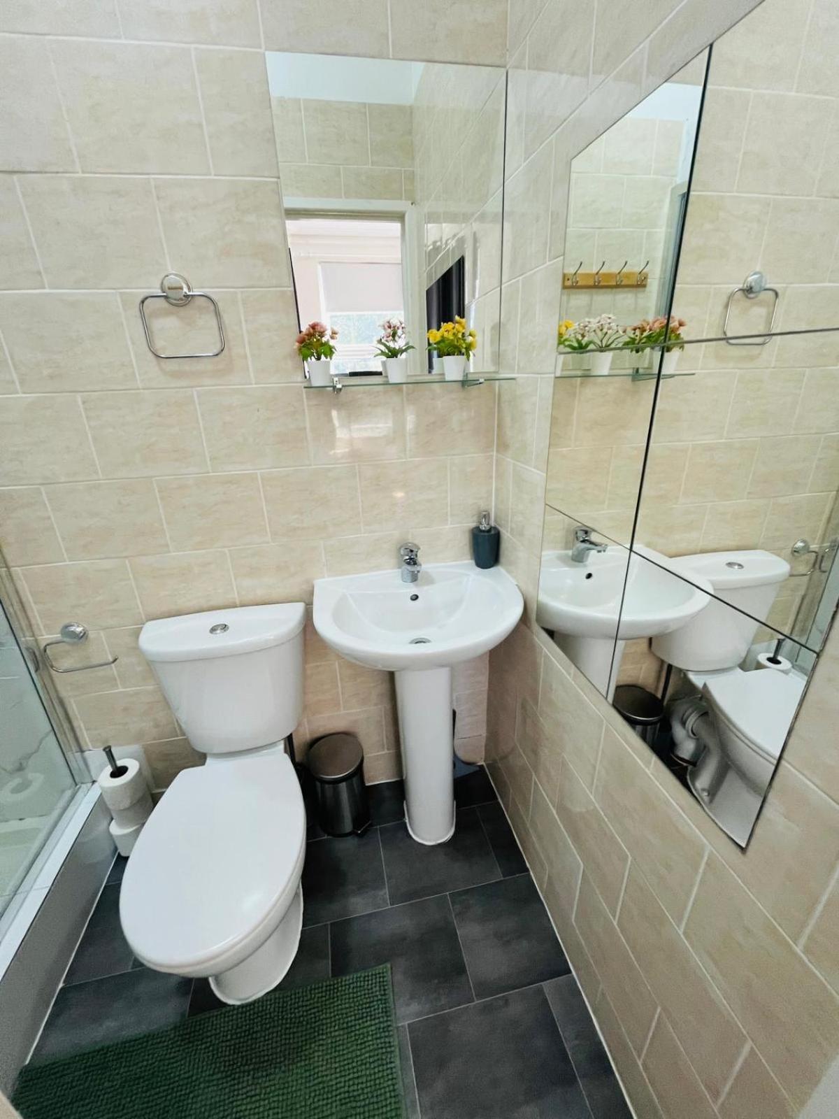 Wonderful Fully-Equipped Studio Near Central London 8 المظهر الخارجي الصورة